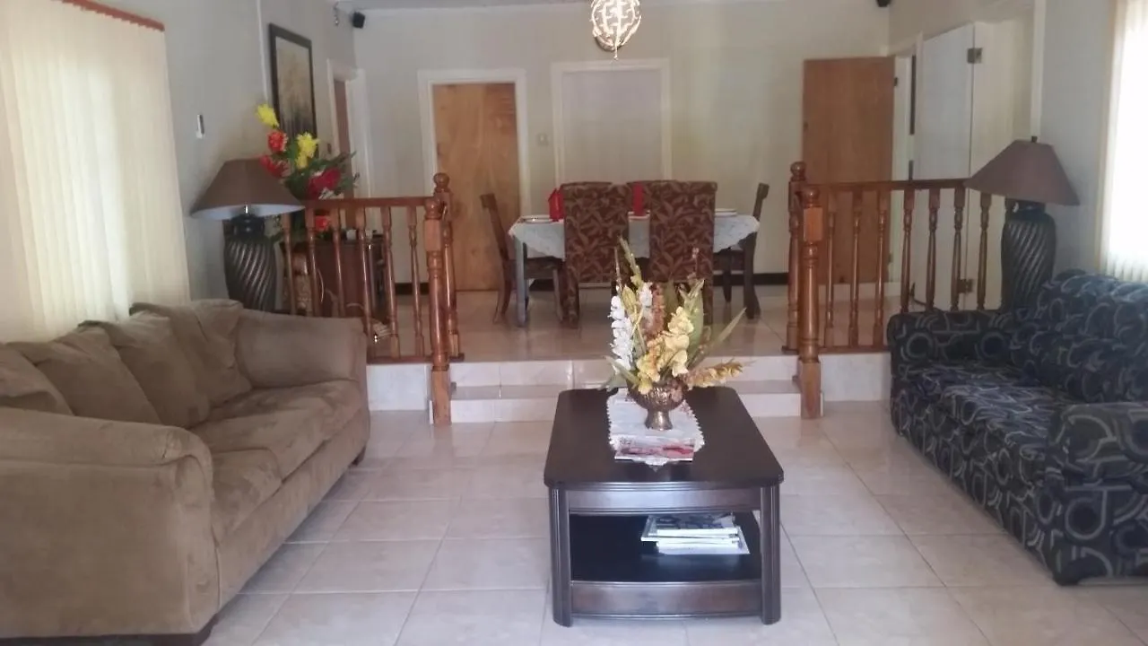 North Star Villas Ocho Rios 0*,